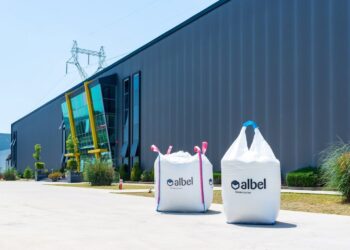 Nga një kompani tregtare në lider të paketimit plastik, rrugëtimi i suksesshëm i Albel S.A