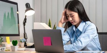 Çfarë i shtyn punonjësit të japin dorëheqjen? – Arsyet kryesore sipas studimit të Randstad Research