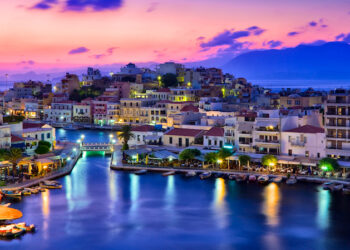 Kreta shpallet një nga destinacionet më të mira të botës për ushqim në 2026