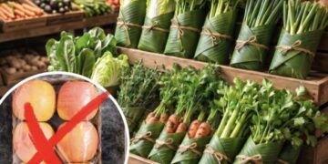 Tajlanda zëvendëson plastikën me gjethe bananeje në supermarkete