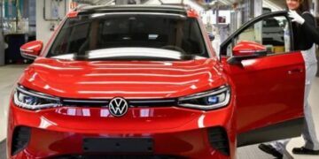 Volkswagen përballet me krizën më të madhe: Deri në 100 mijë vende pune në rrezik dhe mund të mbyllen fabrika