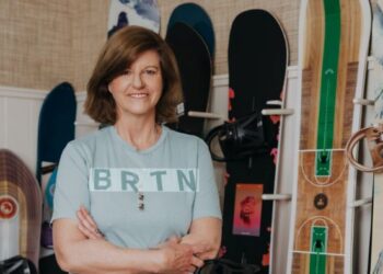 Donna Carpenter, historia e suksesit të Burton: Mos ndiqni çdo trend, ruani identitetin dhe ndryshoni atë që duhet
