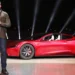 Elon Musk prezanton “Roadster”-in futurist: Makina e së ardhmes që synon të sfidojë edhe gravitetin
