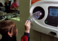 Shqipëria drejt sistemit të ri të riciklimit, qytetarët do të marrin paratë mbrapsht për shishet plastike